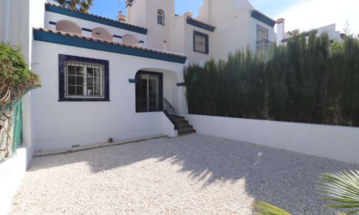 Re-Sale - Bungalow - Orihuela Costa - Villamartin