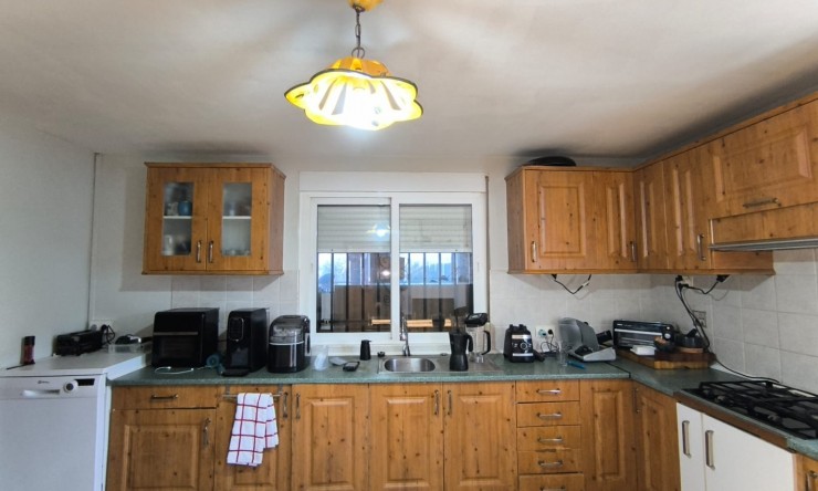 Videresalg - Frittliggende Villa - Villena - Rural location