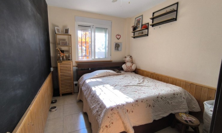 Videresalg - Frittliggende Villa - Villena - Rural location