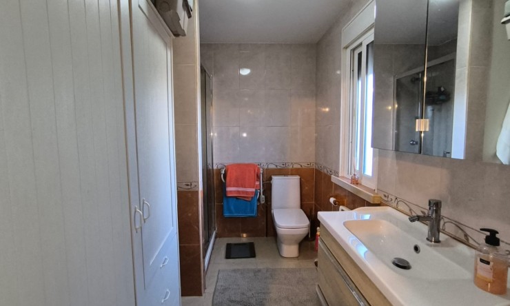 Videresalg - Frittliggende Villa - Villena - Rural location