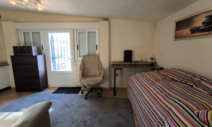 Videresalg - Frittliggende Villa - Villena - Rural location