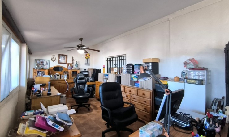 Videresalg - Frittliggende Villa - Villena - Rural location