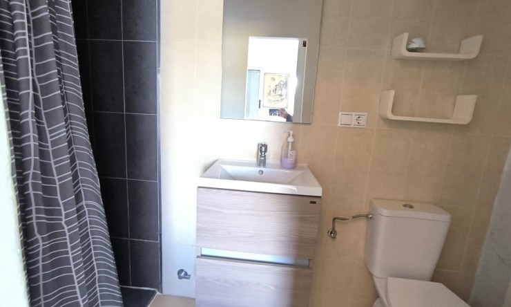 Videresalg - Frittliggende Villa - Villena - Rural location