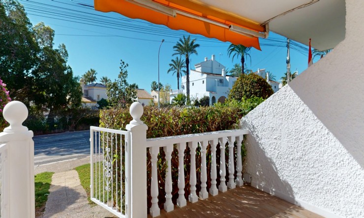 Wederverkoop - Bungalow - Orihuela Costa - Villamartin