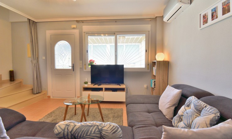 Re-Sale - Semi Detached Villa - Ciudad Quesada - La Marquesa