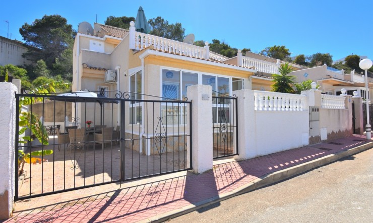 Re-Sale - Semi Detached Villa - Ciudad Quesada - La Marquesa