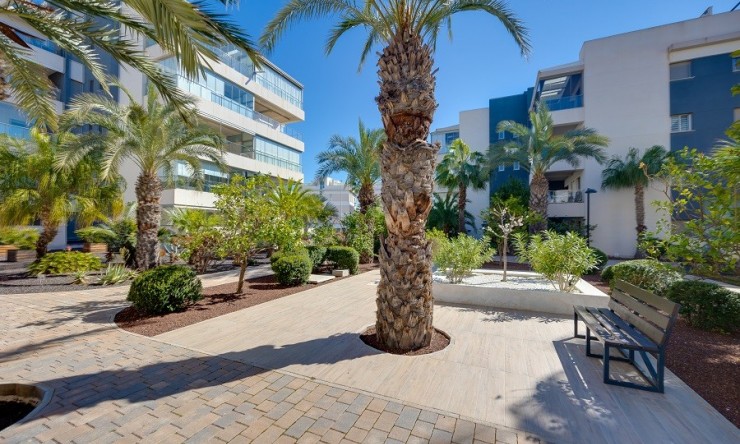 Re-Sale - Apartment - Orihuela Costa - Villamartin