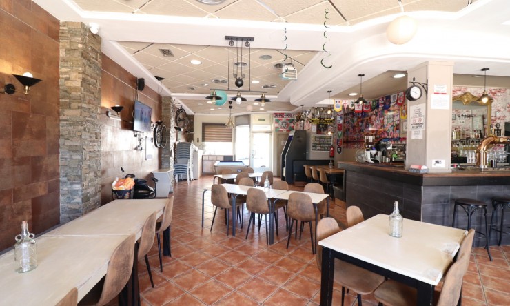 Commercieel - Commercieel (Erfpacht) - Formentera del Segura - Formentera - Dorp