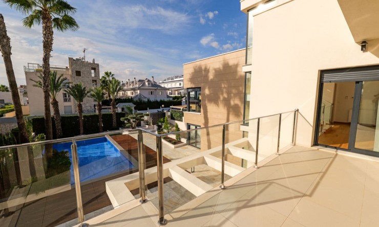 New - Detached Villa - Torrevieja - Torrevieja - Centre