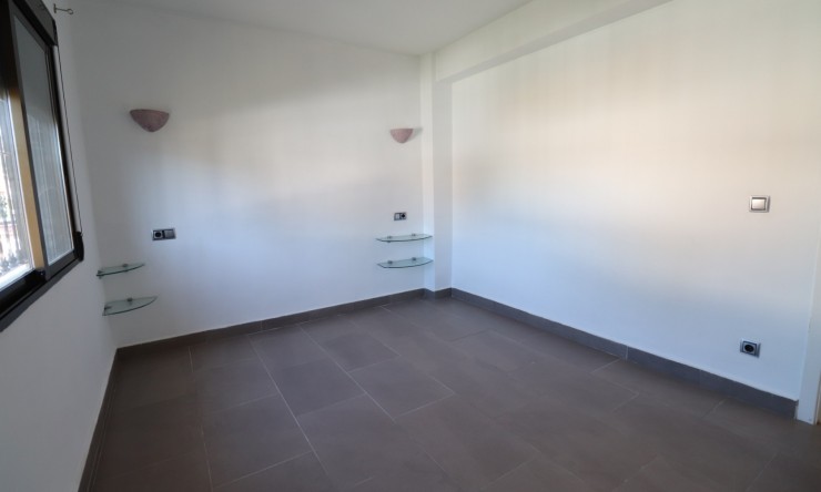 Re-Sale - Apartment - Pinar de Campoverde