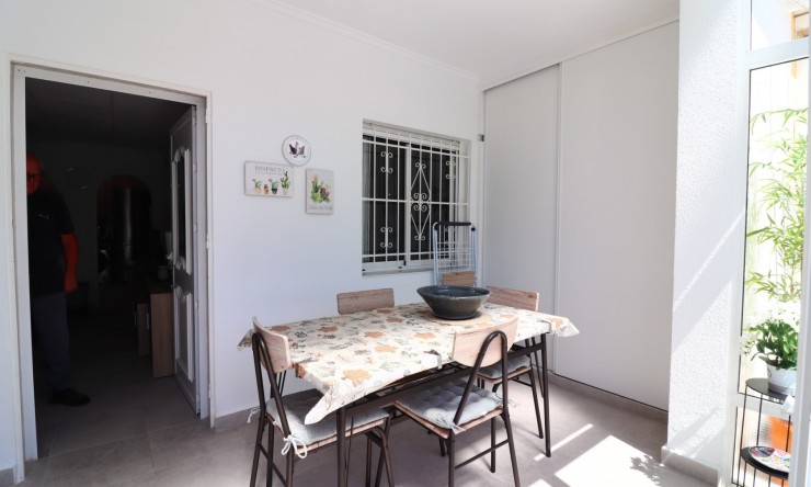 Re-Sale - Bungalow - Torrevieja - El Chaparral