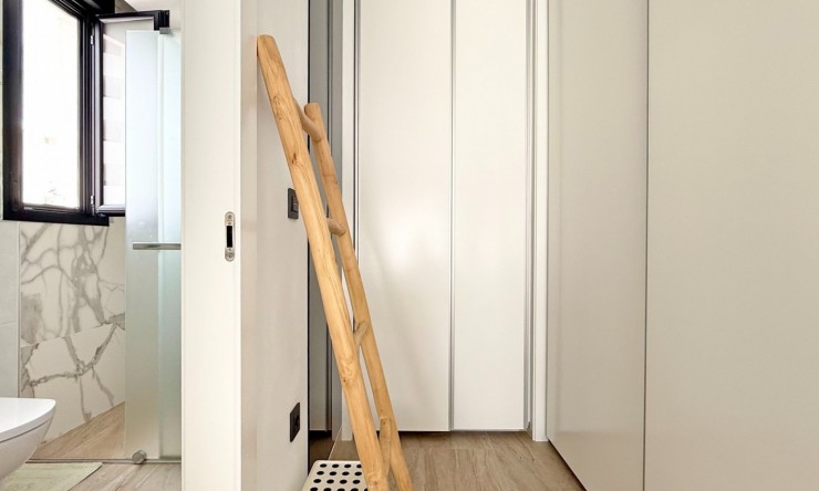 Videresalg - Frittliggende Villa - Orihuela Costa - Villamartin