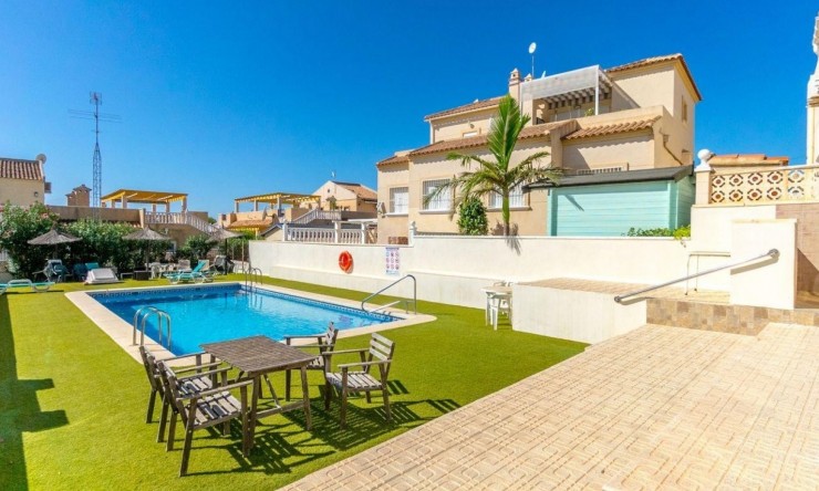 La Revente - Villa - Orihuela Costa - Villamartin