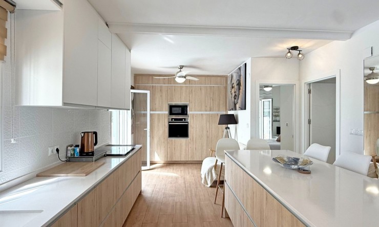 Videresalg - Frittliggende Villa - Orihuela Costa - Villamartin