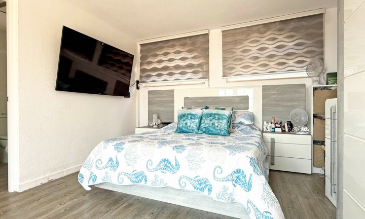 Videresalg - Frittliggende Villa - Orihuela Costa - Villamartin