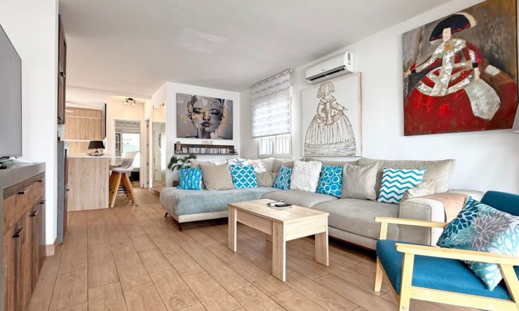 Videresalg - Frittliggende Villa - Orihuela Costa - Villamartin