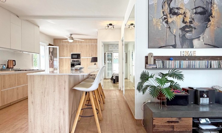 Videresalg - Frittliggende Villa - Orihuela Costa - Villamartin