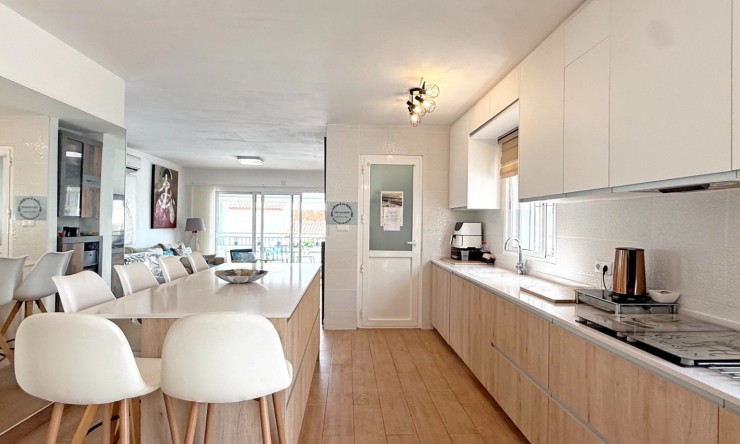 Videresalg - Frittliggende Villa - Orihuela Costa - Villamartin