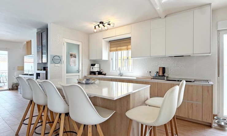 Videresalg - Frittliggende Villa - Orihuela Costa - Villamartin