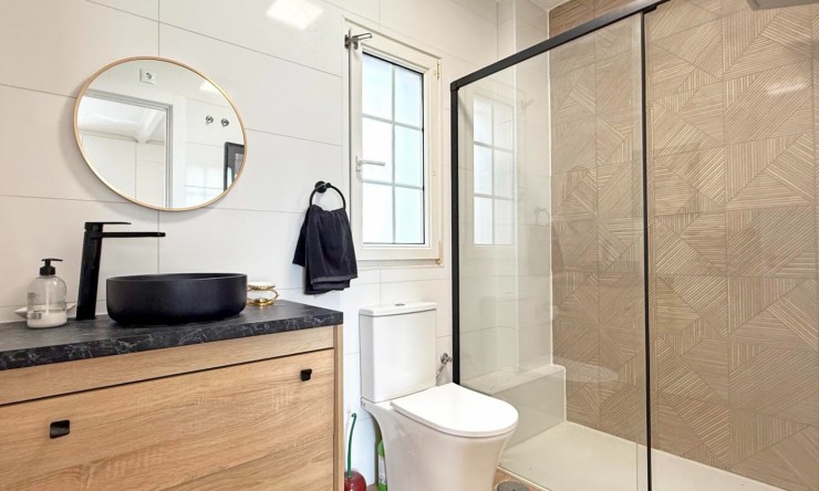 Videresalg - Frittliggende Villa - Orihuela Costa - Villamartin