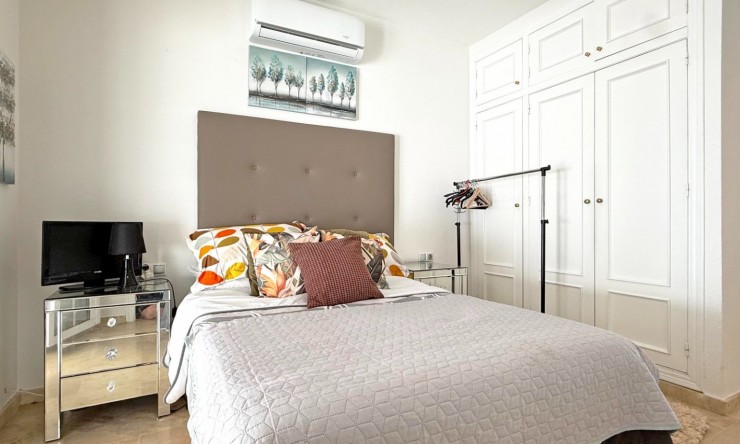 Videresalg - Frittliggende Villa - Orihuela Costa - Villamartin