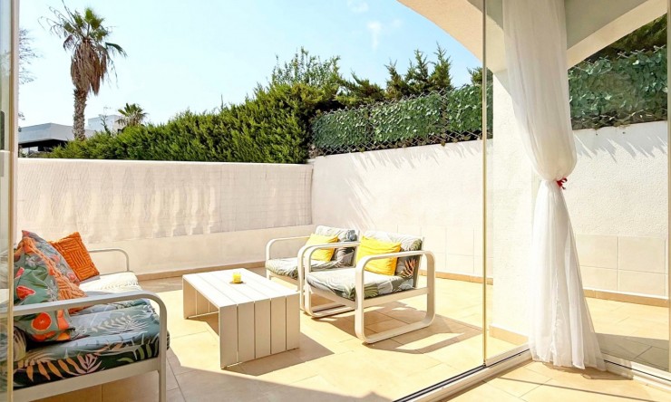 Videresalg - Frittliggende Villa - Orihuela Costa - Villamartin