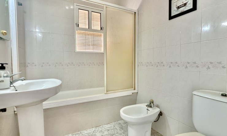 Re-Sale - Apartment - Orihuela Costa - Playa Flamenca