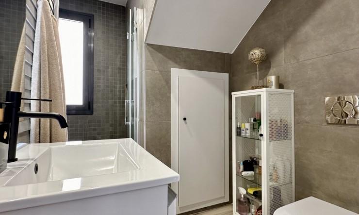 Videresalg - Frittliggende Villa - Orihuela Costa - Lomas de Cabo Roig