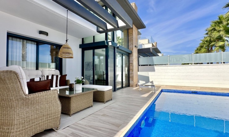 Videresalg - Frittliggende Villa - Orihuela Costa - Lomas de Cabo Roig