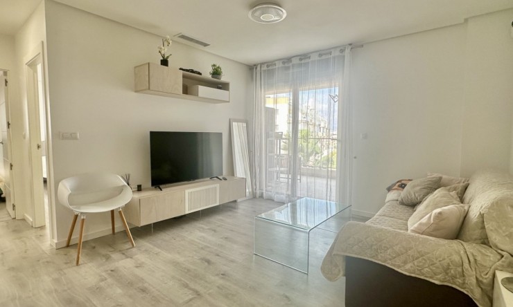 Re-Sale - Apartment - Orihuela Costa - Villamartin