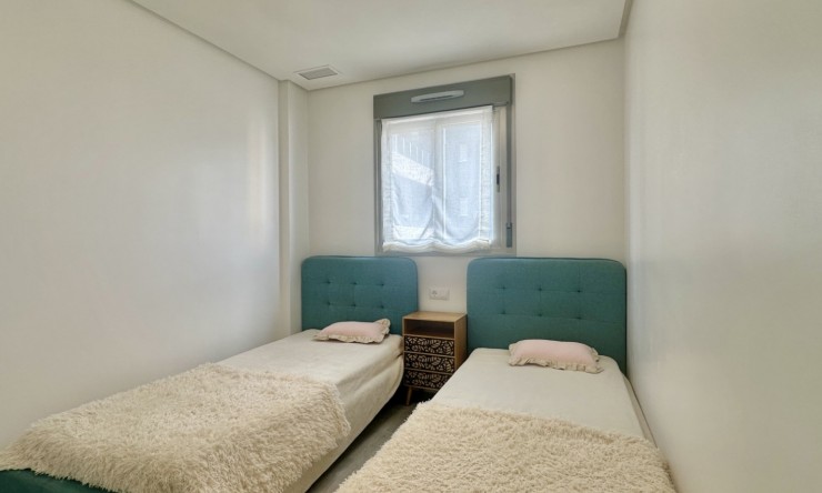 Re-Sale - Apartment - Orihuela Costa - Villamartin