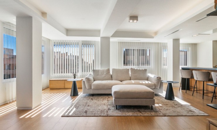 Re-Sale - Apartment - Torrevieja - Torrevieja - Centre