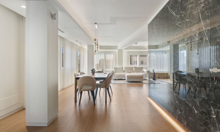 Re-Sale - Apartment - Torrevieja - Torrevieja - Centre