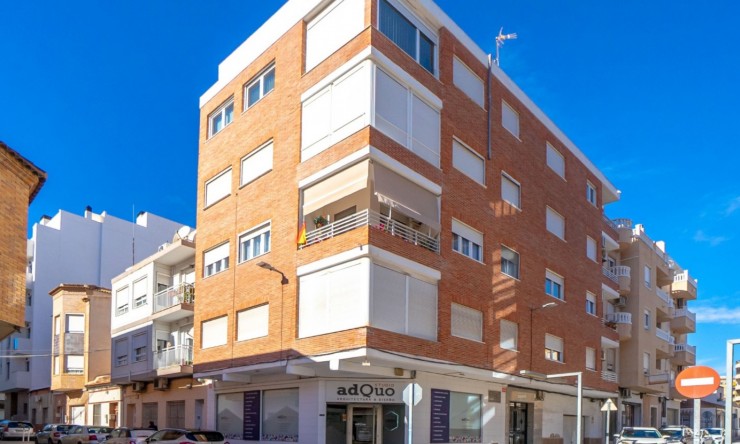 Re-Sale - Apartment - Torrevieja - Torrevieja - Centre