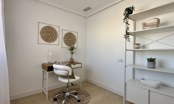 Re-Sale - Apartment - Torrevieja - Torrevieja - Centre