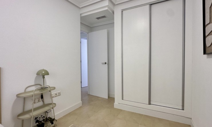 Re-Sale - Apartment - Torrevieja - Torrevieja - Centre