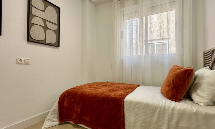 Re-Sale - Apartment - Torrevieja - Torrevieja - Centre