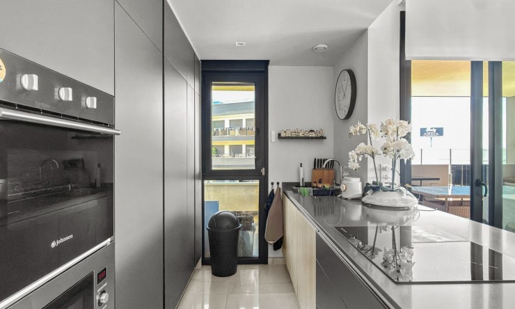 Re-Sale - Apartment - Orihuela Costa - Playa Flamenca