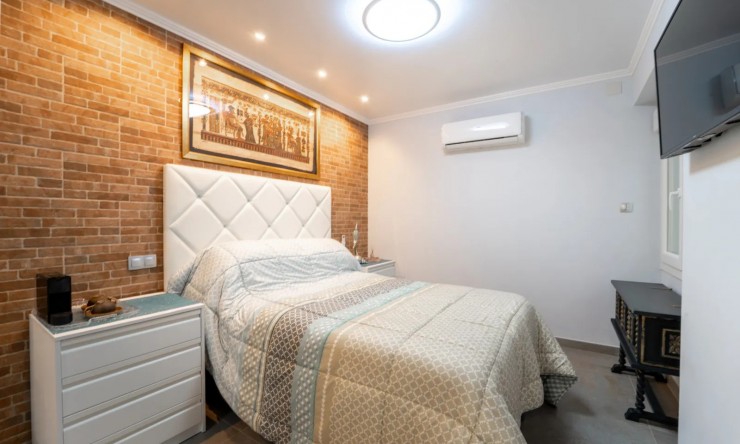 Reventa - Apartamento - Torrevieja - Playa Del Cura