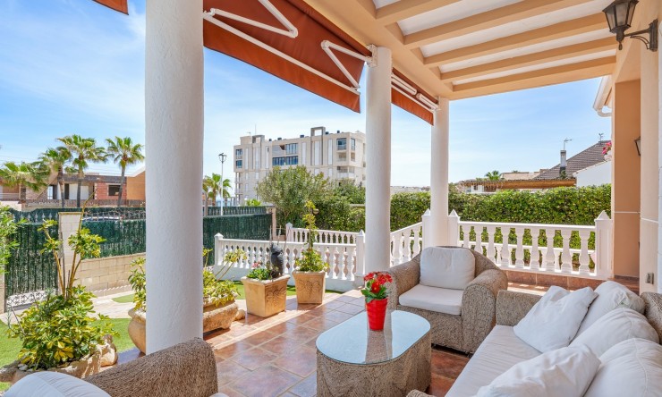 Re-Sale - Detached Villa - Torrevieja - Torre La Mata