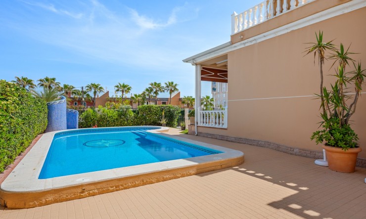 Re-Sale - Detached Villa - Torrevieja - Torre La Mata