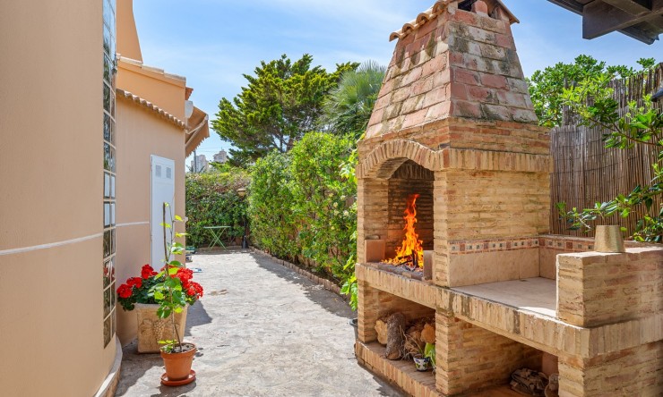 Re-Sale - Detached Villa - Torrevieja - Torre La Mata