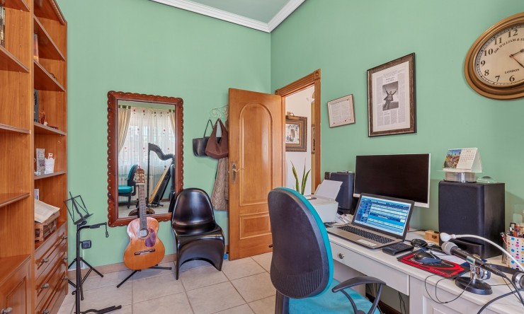Re-Sale - Detached Villa - Torrevieja - Torre La Mata