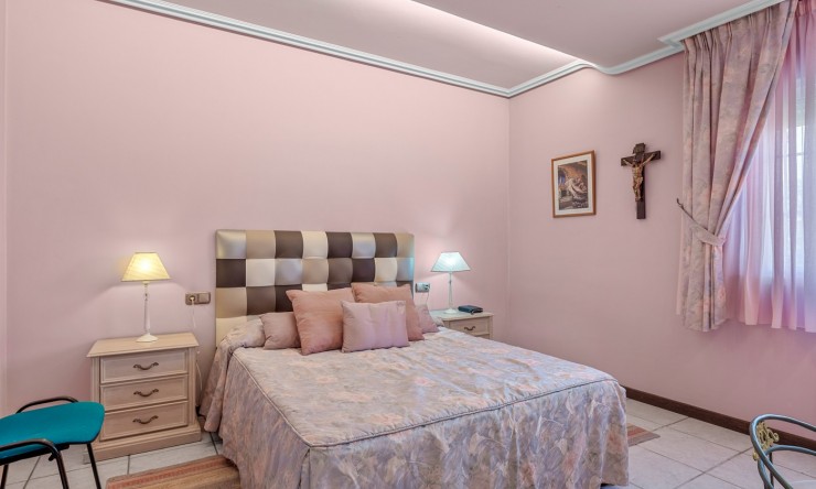 Re-Sale - Detached Villa - Torrevieja - Torre La Mata