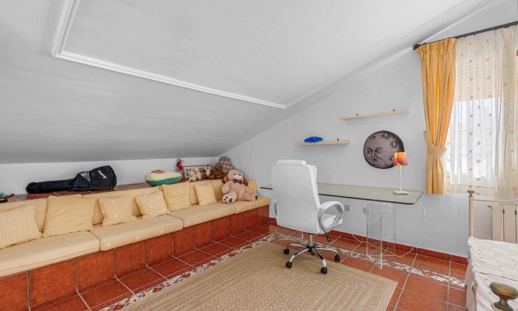 Re-Sale - Detached Villa - Torrevieja - Torre La Mata