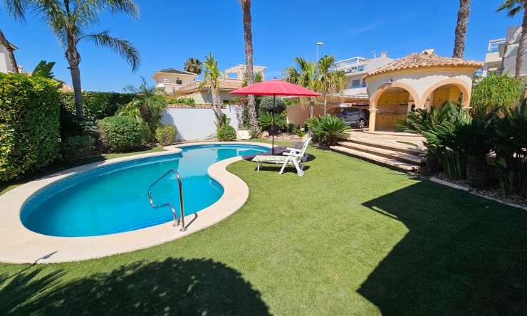 Wederverkoop - Vrijstaande Villa - Ciudad Quesada - Doña Pepa