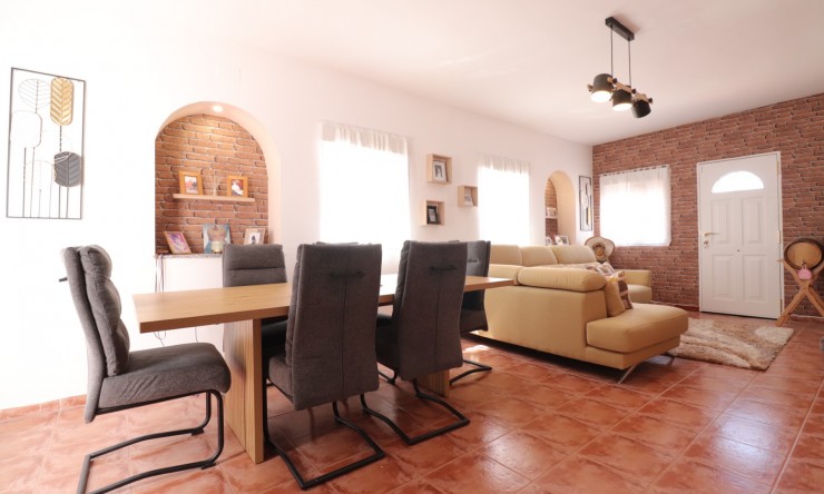Re-Sale - Country Property - Benferri - Benferri - Country