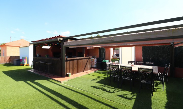 Re-Sale - Country Property - Benferri - Benferri - Country