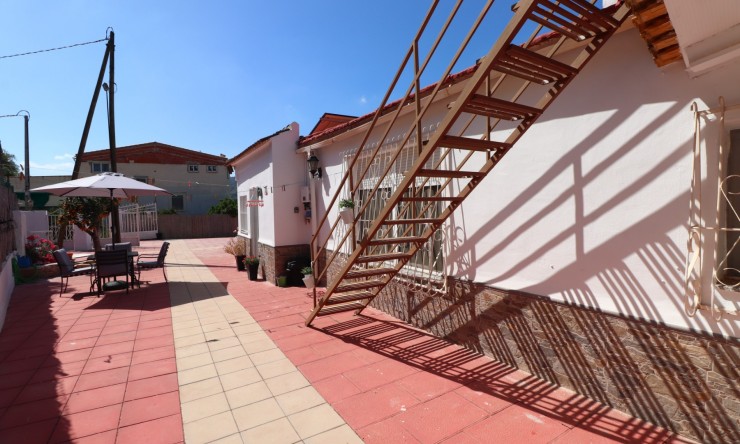 Re-Sale - Country Property - Benferri - Benferri - Country