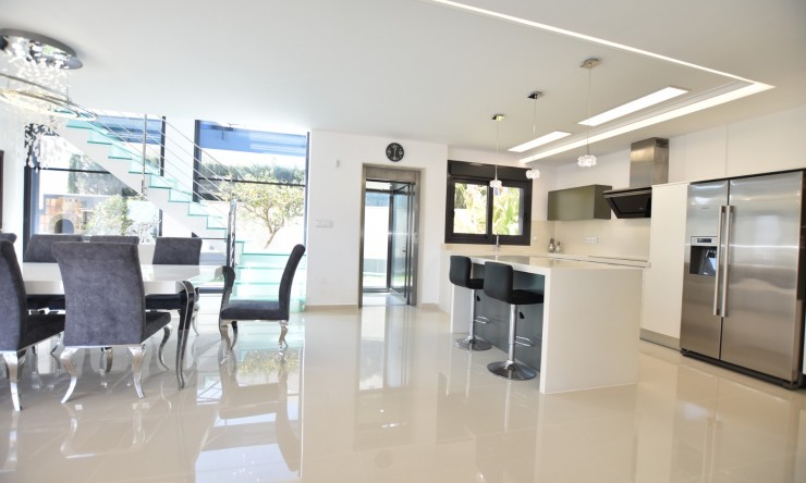 Videresalg - Frittliggende Villa - San Miguel de Salinas - San Miguel - Byen